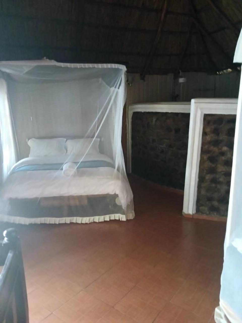 Ches Bay Resort Nangina Buitenkant foto