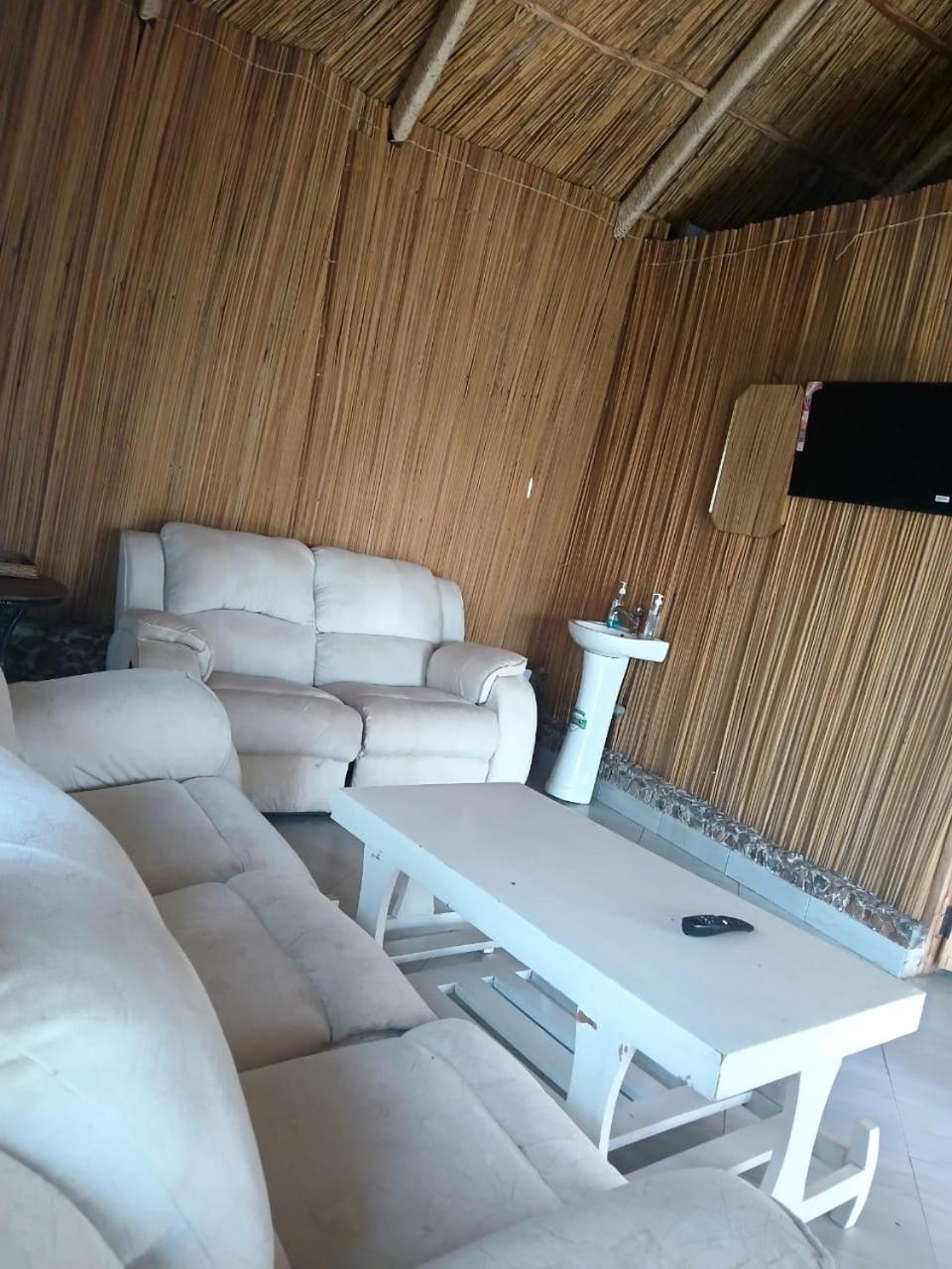 Ches Bay Resort Nangina Buitenkant foto